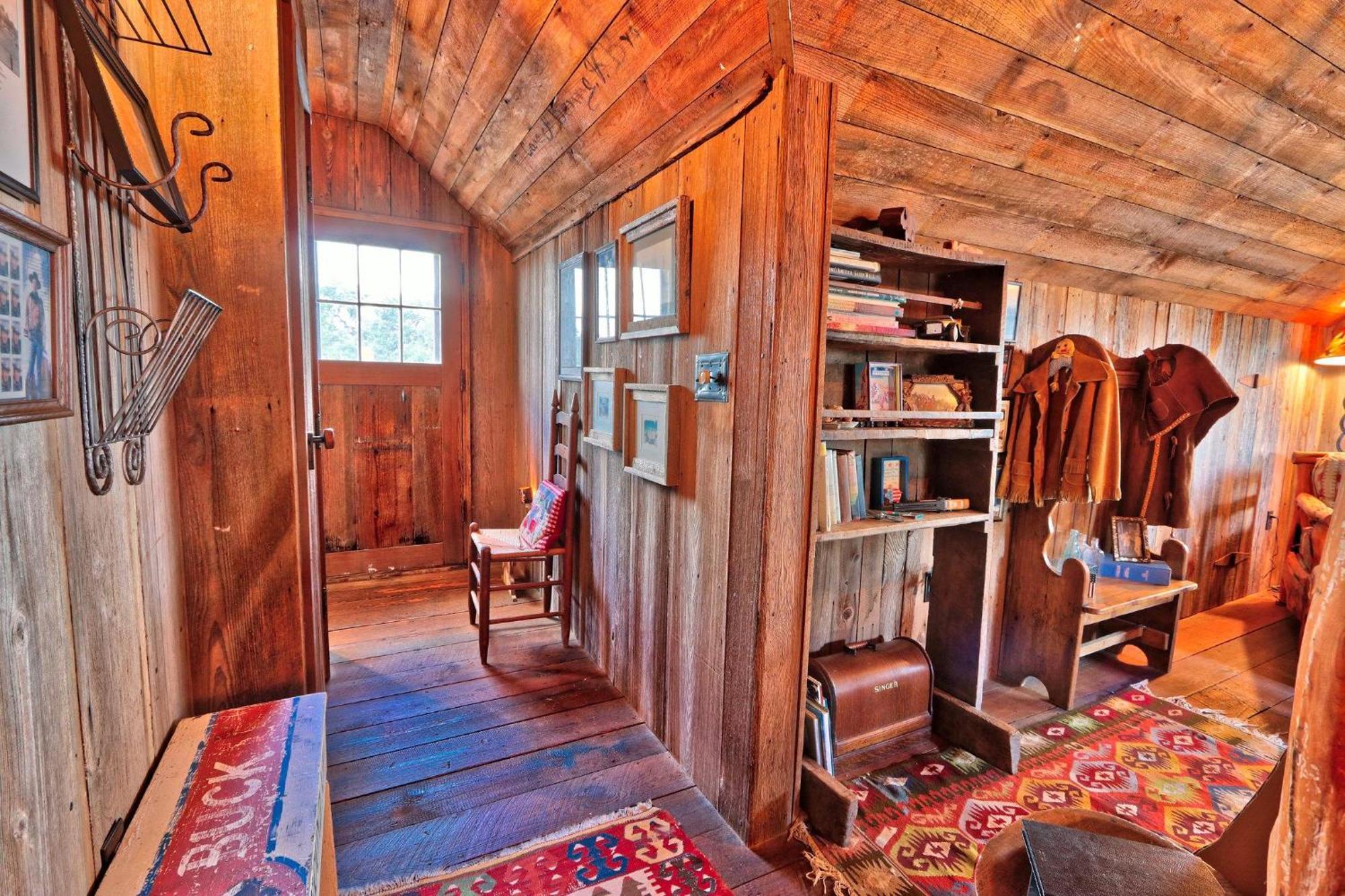 Log Cabin At Old Glory Ranch Уимберли Экстерьер фото